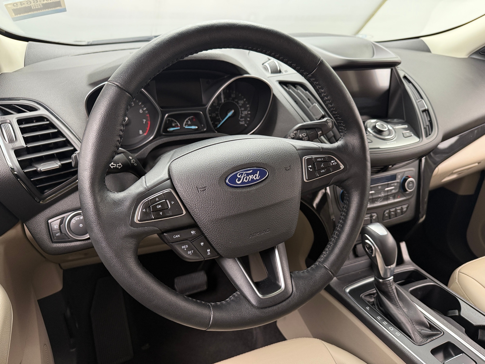 Thumbnail: 2019 Ford Escape - 4