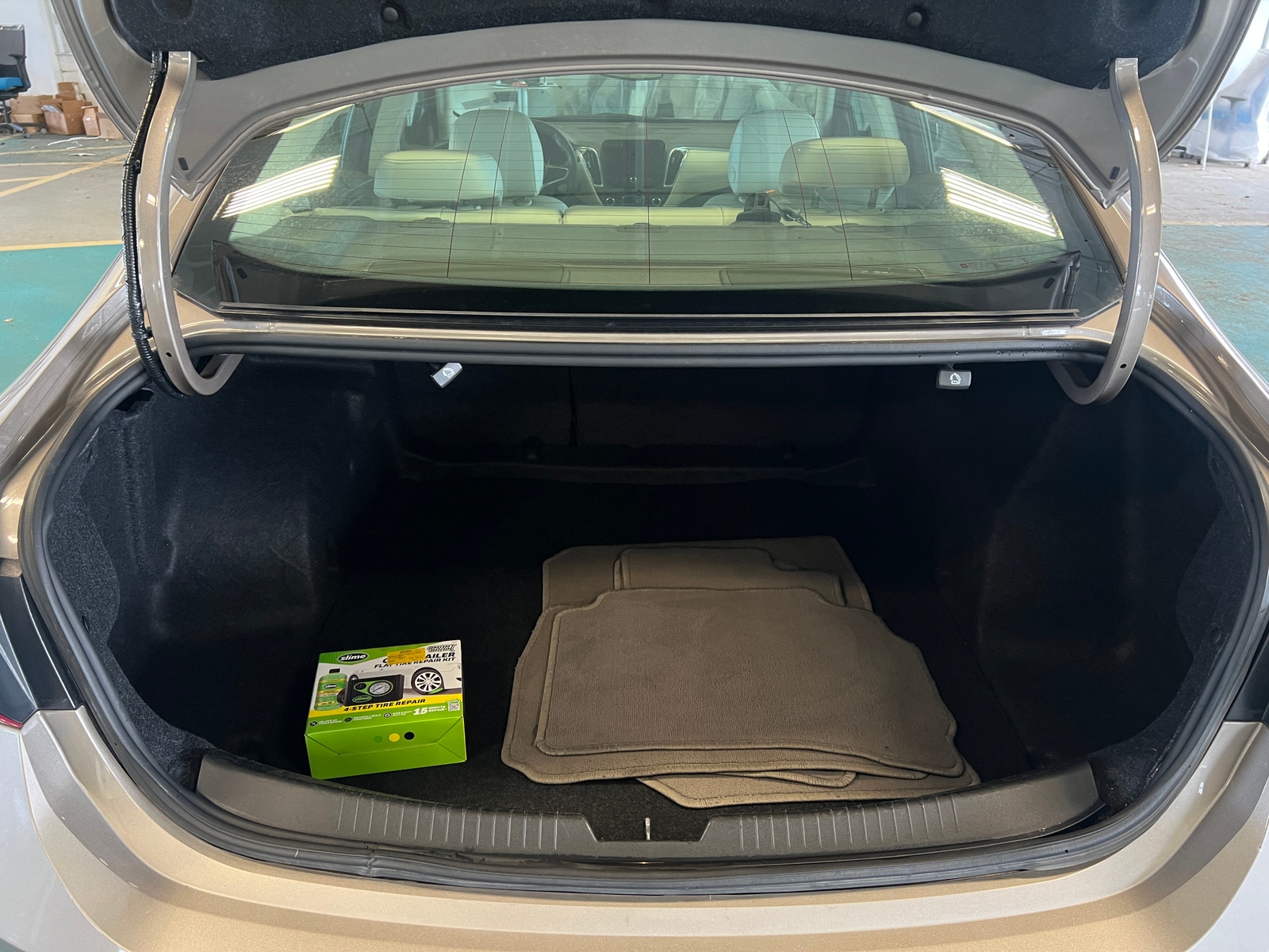 Thumbnail: 2024 Chevrolet Malibu - 6