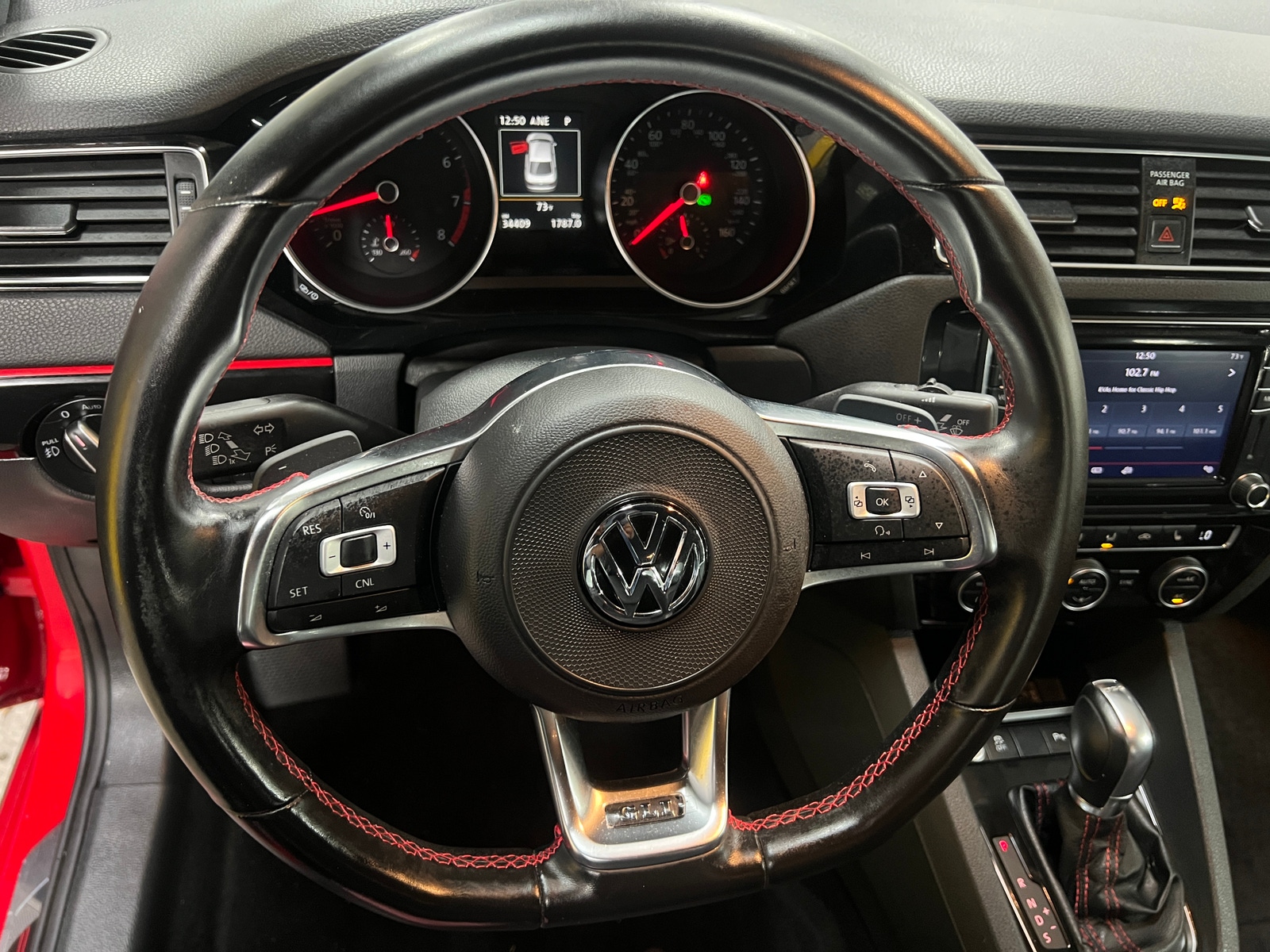 Thumbnail: 2017 Volkswagen Jetta - 4