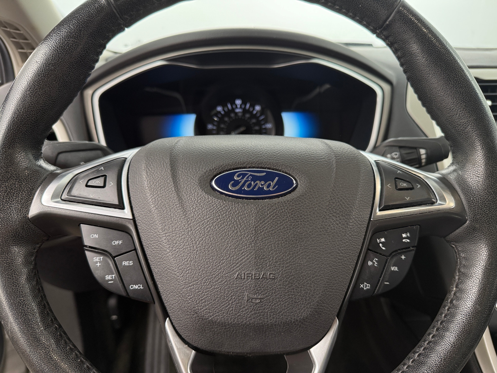 Thumbnail: 2016 Ford Fusion - 4