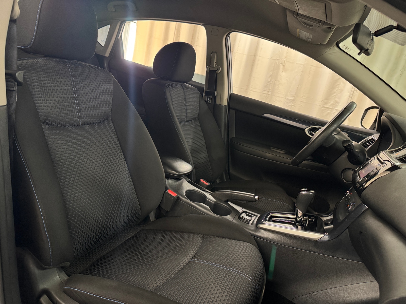 Thumbnail: 2017 Nissan Sentra - 2