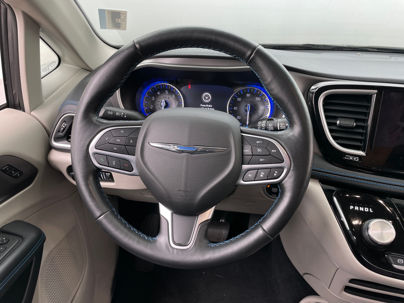 Thumbnail: 2021 Chrysler Pacifica - 4
