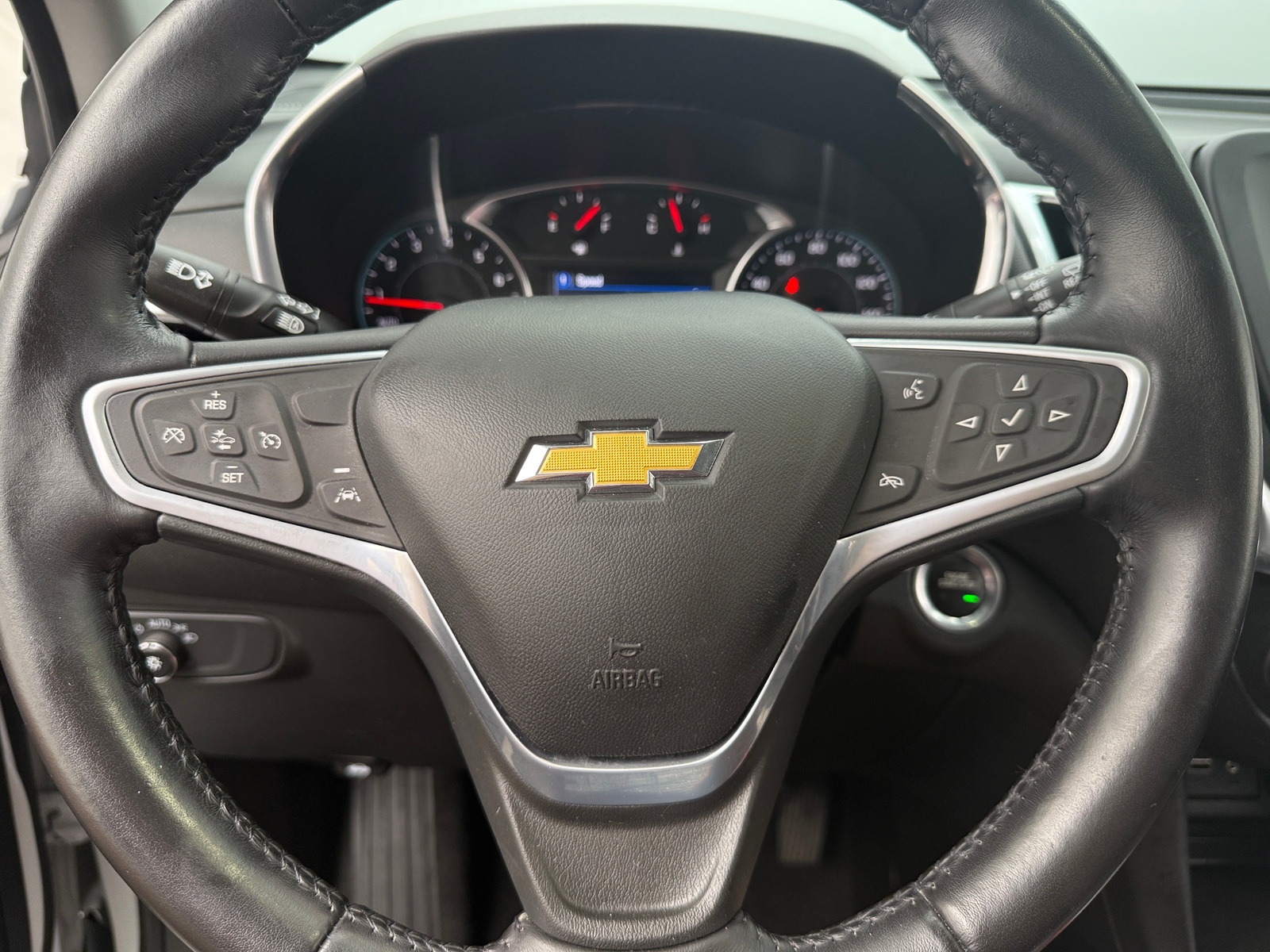 Thumbnail: 2022 Chevrolet Equinox - 5