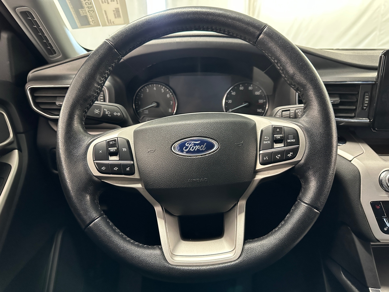 Thumbnail: 2023 Ford Explorer - 5