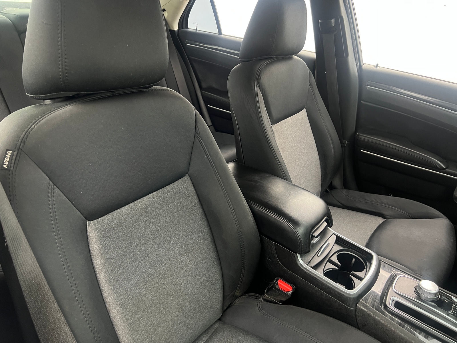 Thumbnail: 2019 Chrysler 300 - 2