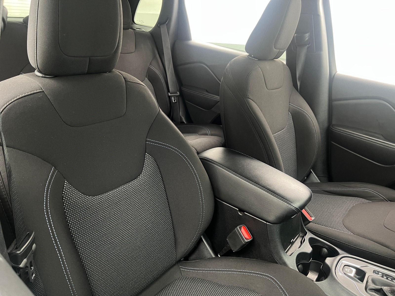 Thumbnail: 2019 Jeep Cherokee - 2