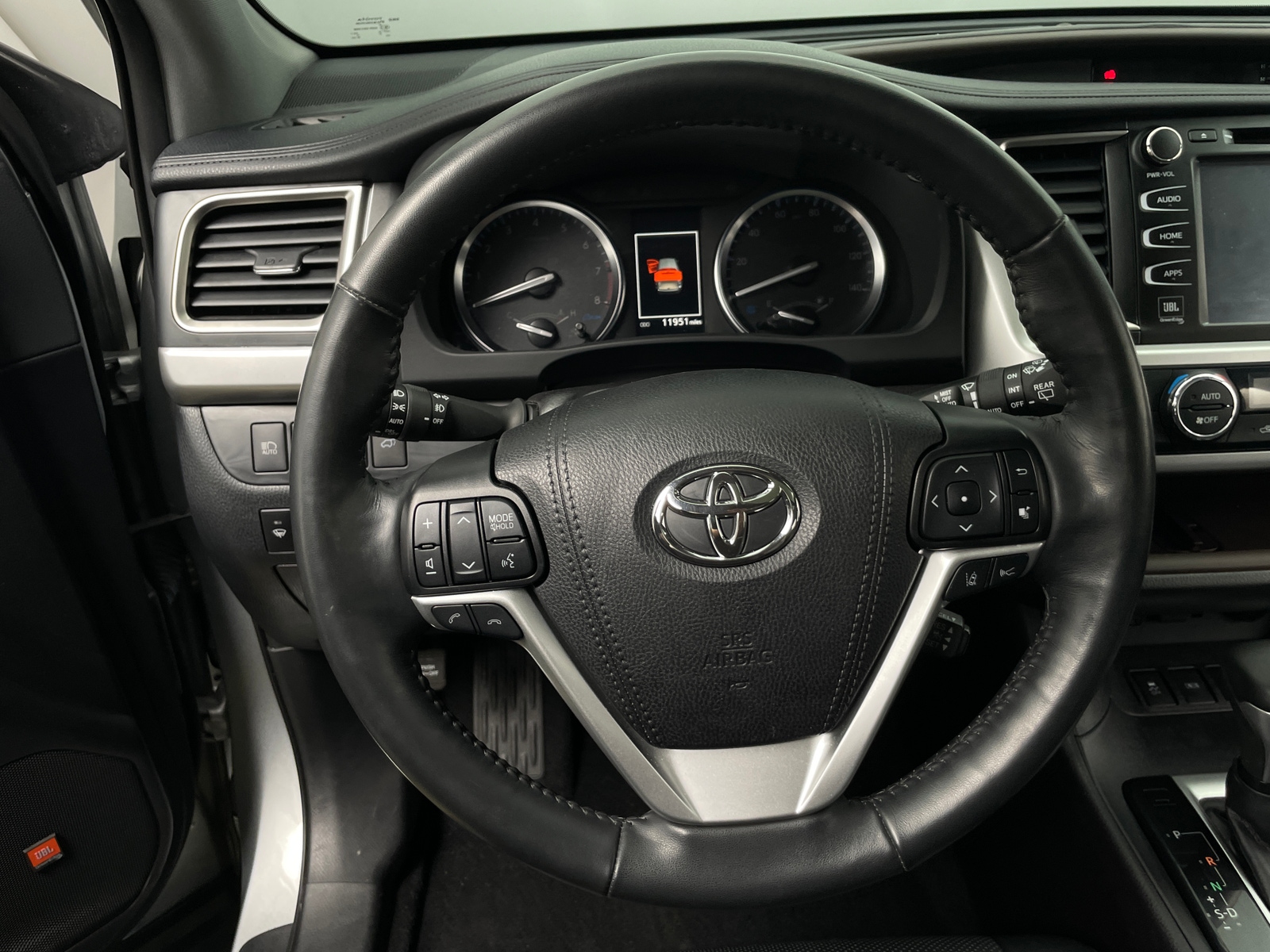 Thumbnail: 2019 Toyota Highlander - 4
