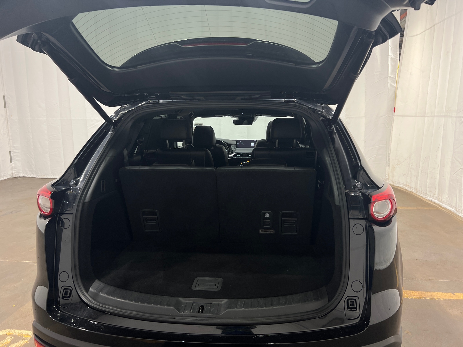 Thumbnail: 2022 Mazda CX-9 - 6