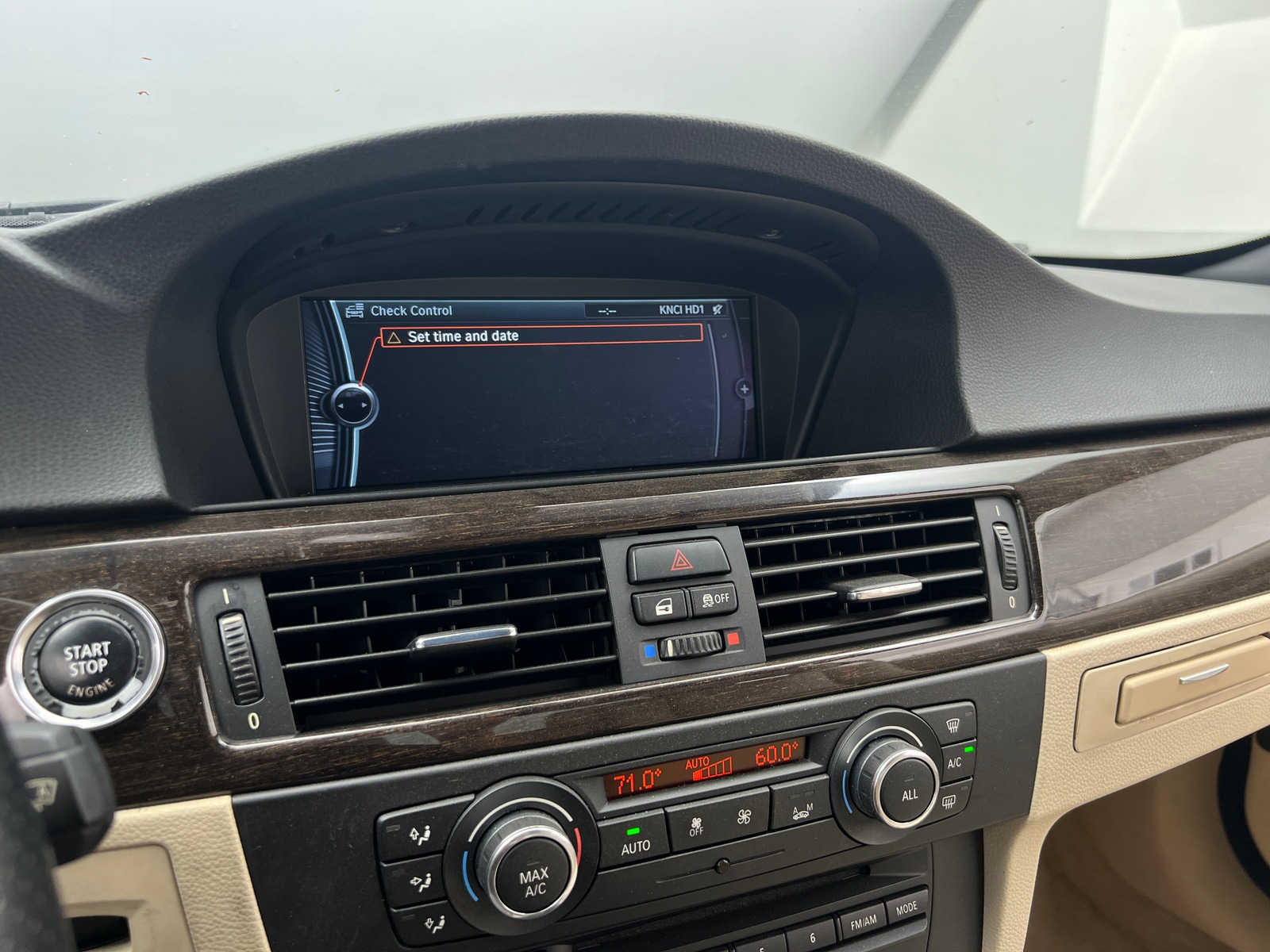 Thumbnail: 2013 BMW 3 Series - 3