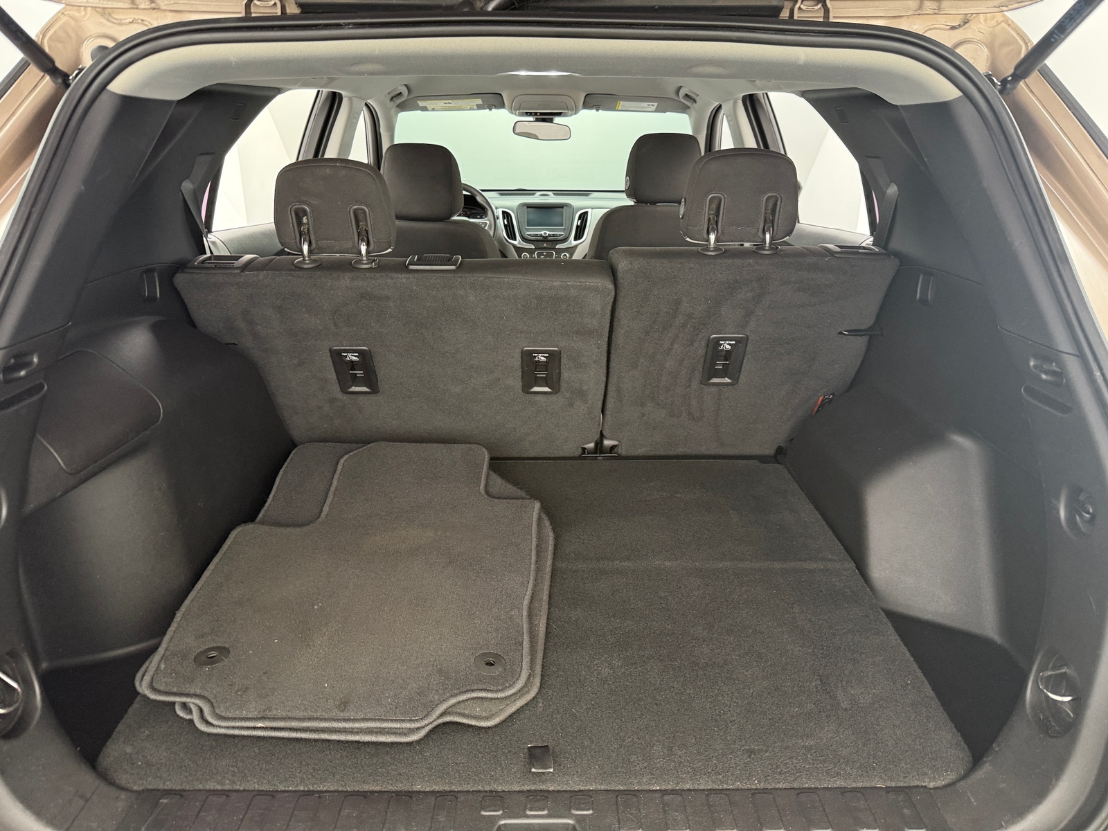 Thumbnail: 2018 Chevrolet Equinox - 7