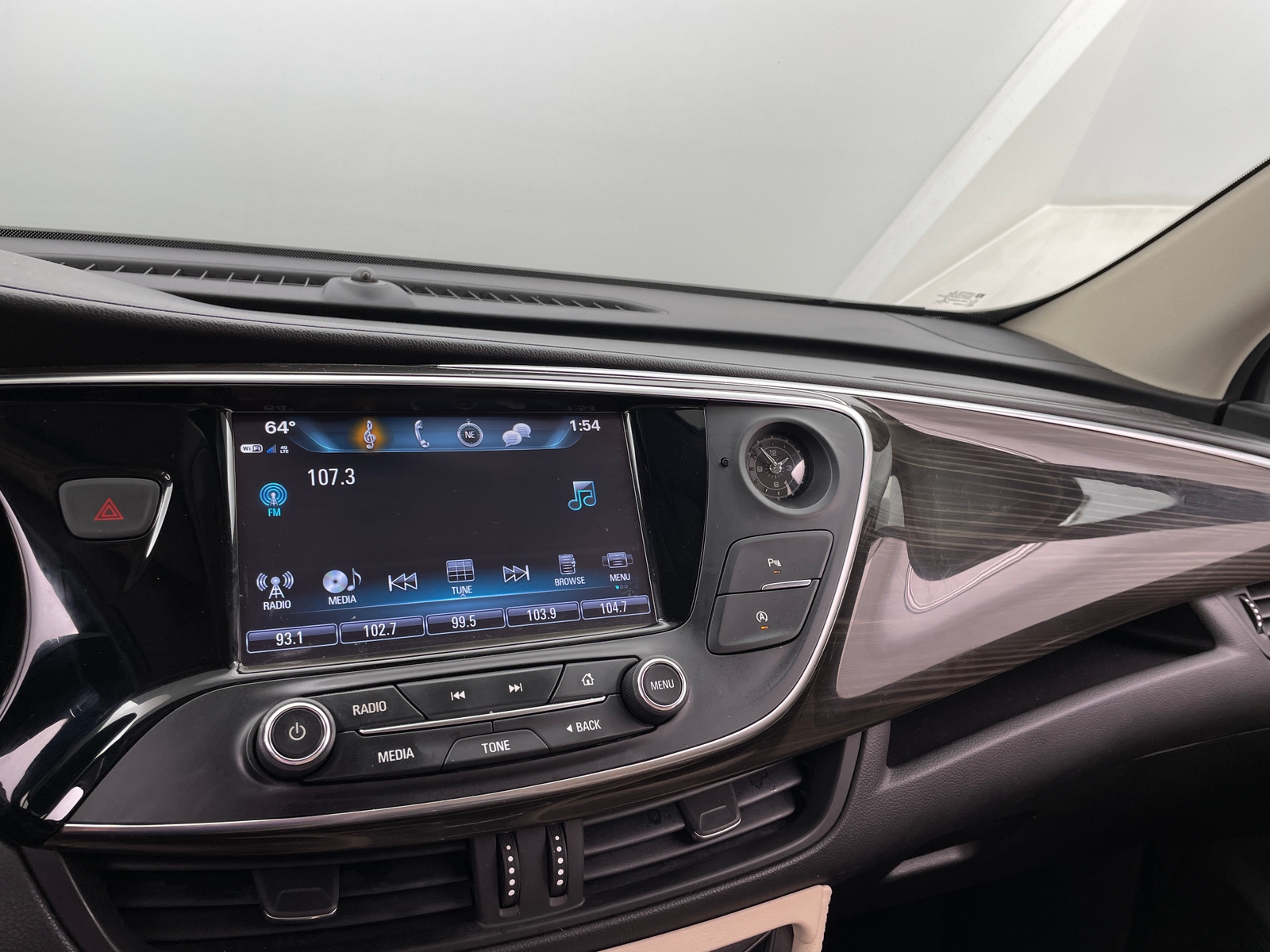 Thumbnail: 2020 Buick Envision - 3