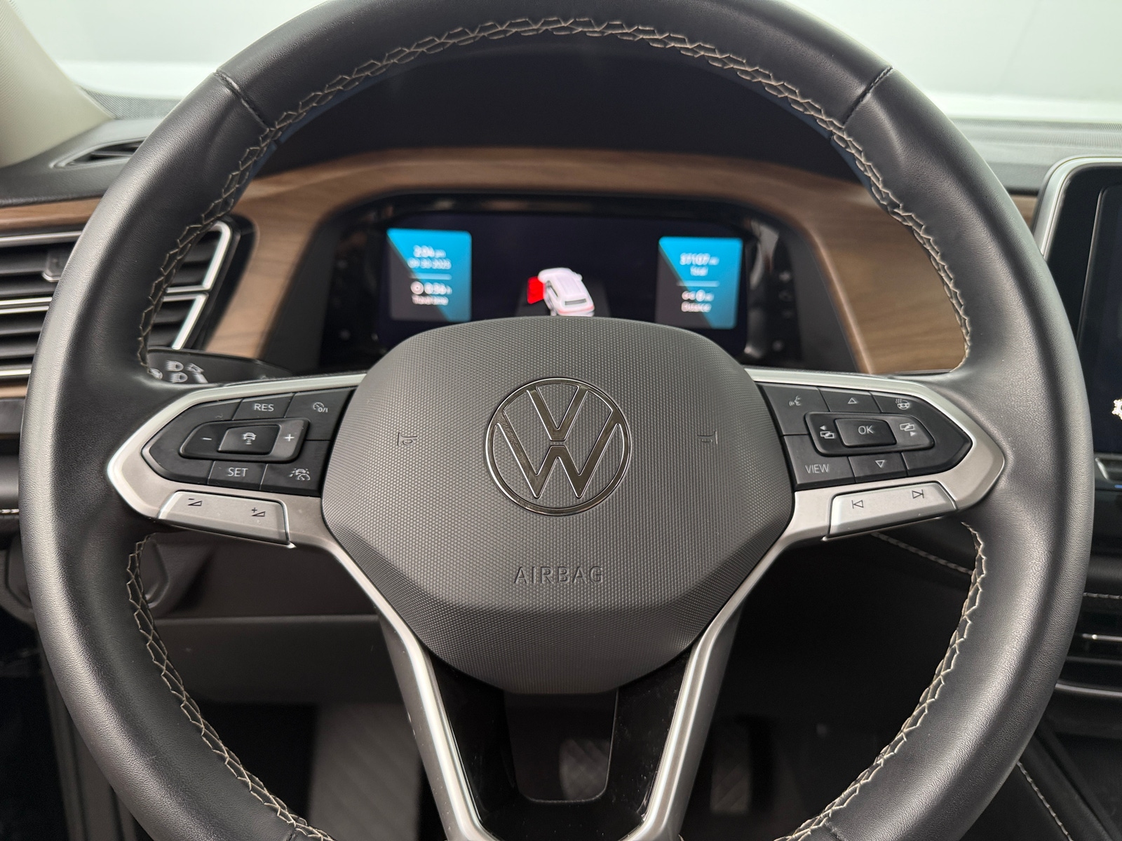 Thumbnail: 2024 Volkswagen Atlas - 4