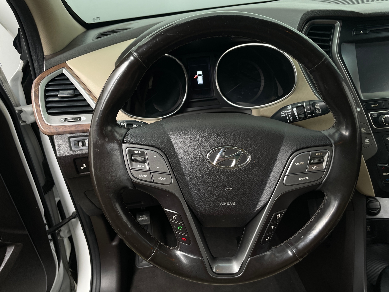 Thumbnail: 2018 Hyundai Santa Fe - 4