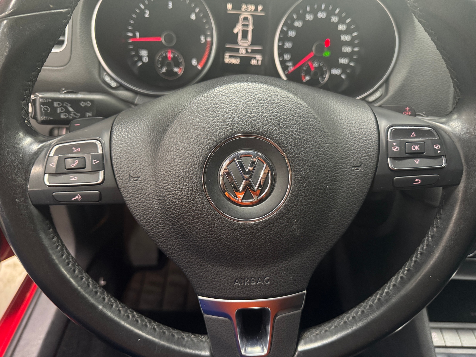 Thumbnail: 2014 Volkswagen Golf - 5