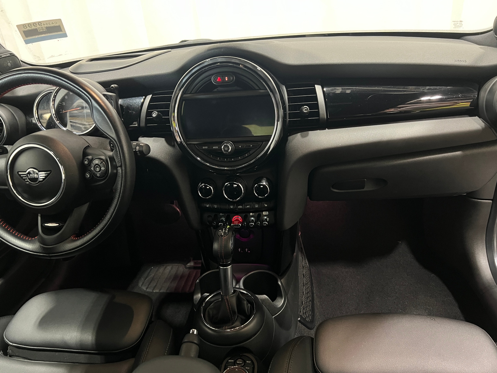 Thumbnail: 2019 MINI Cooper Hardtop - 2