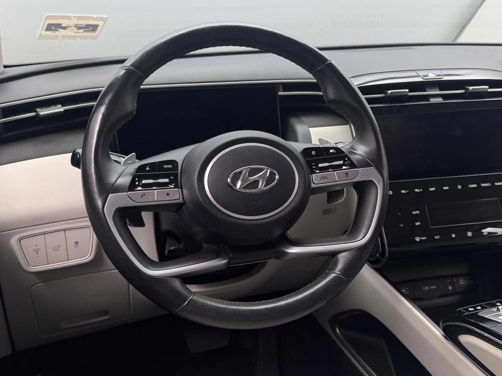 Thumbnail: 2022 Hyundai Tucson - 4