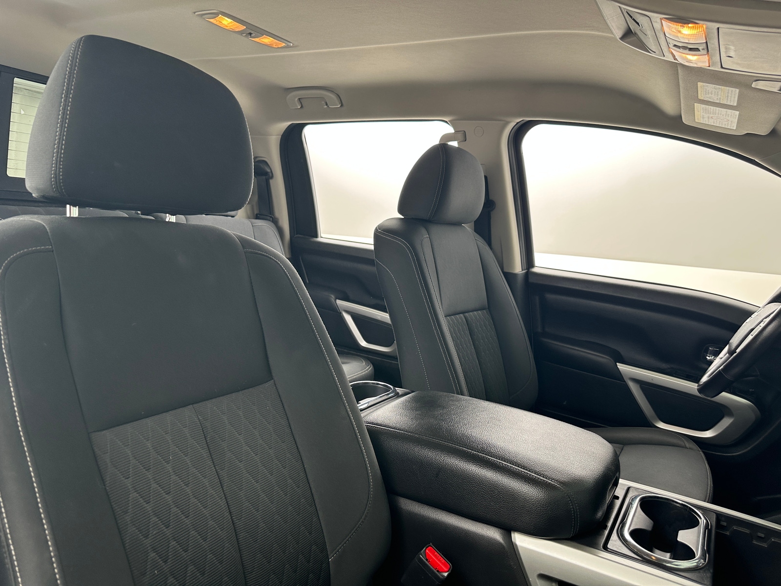 Thumbnail: 2018 Nissan Titan - 2