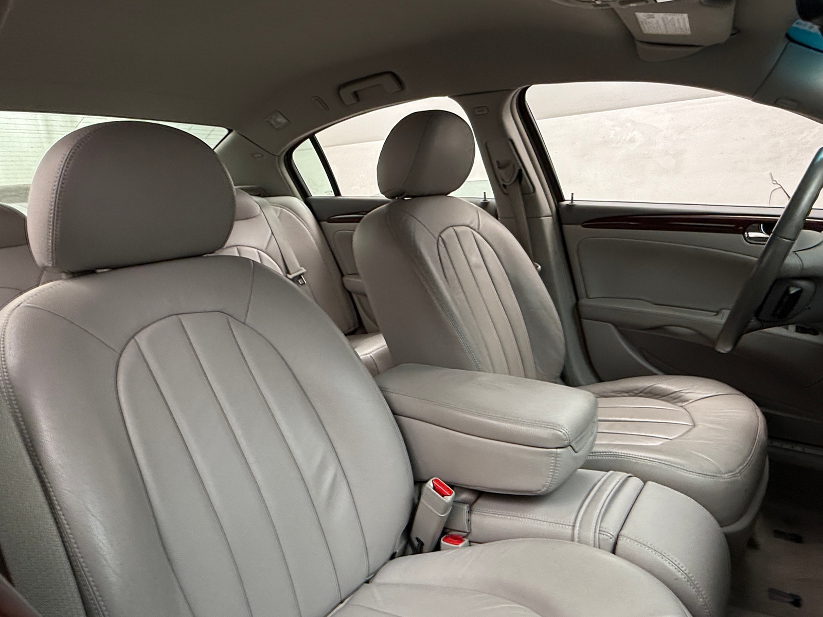 Thumbnail: 2010 Buick Lucerne - 2