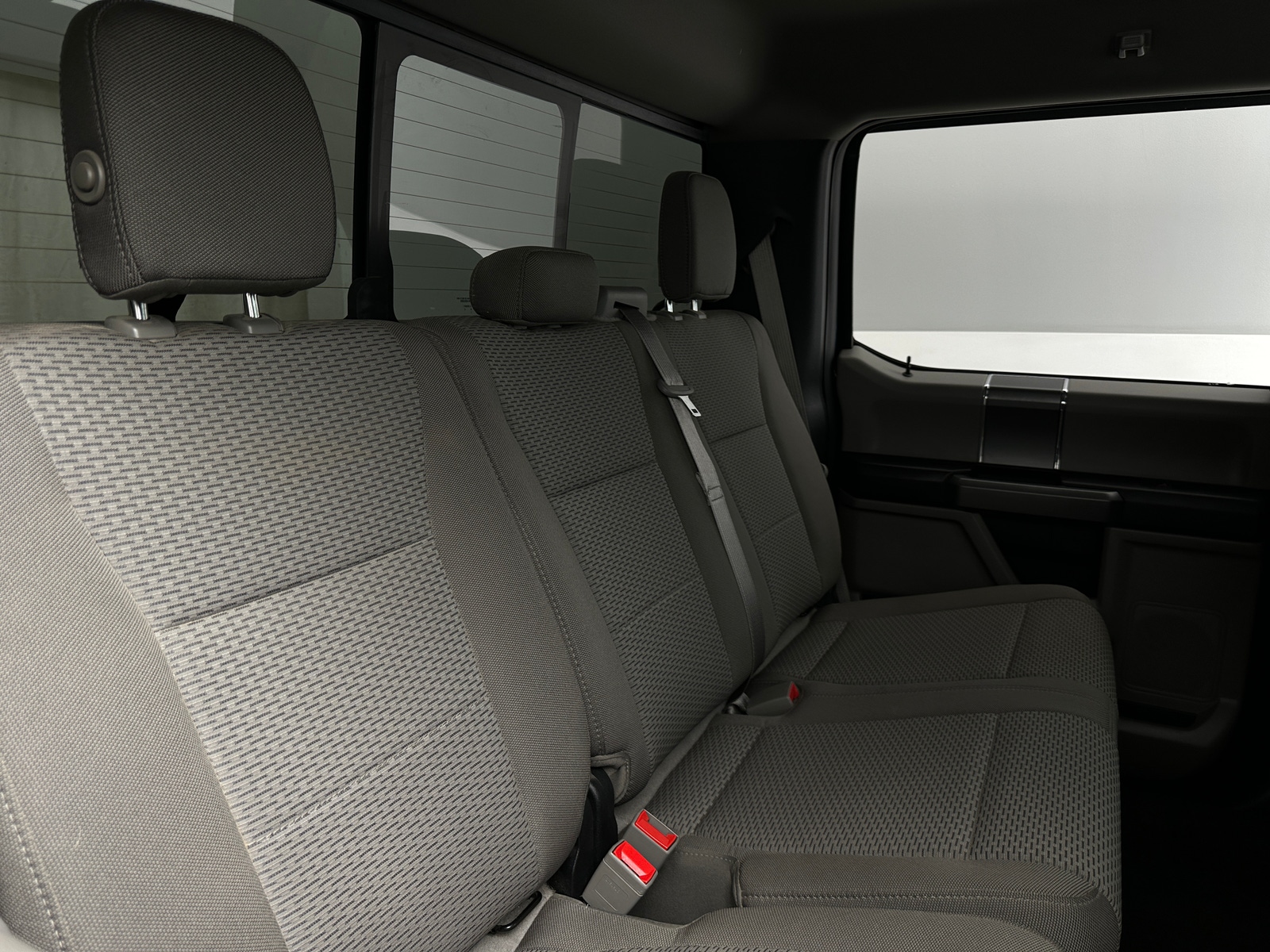 Thumbnail: 2018 Ford Econoline - 6