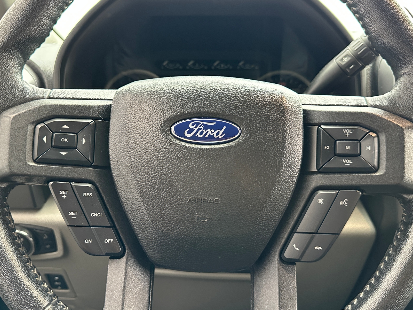 Thumbnail: 2018 Ford Econoline - 5