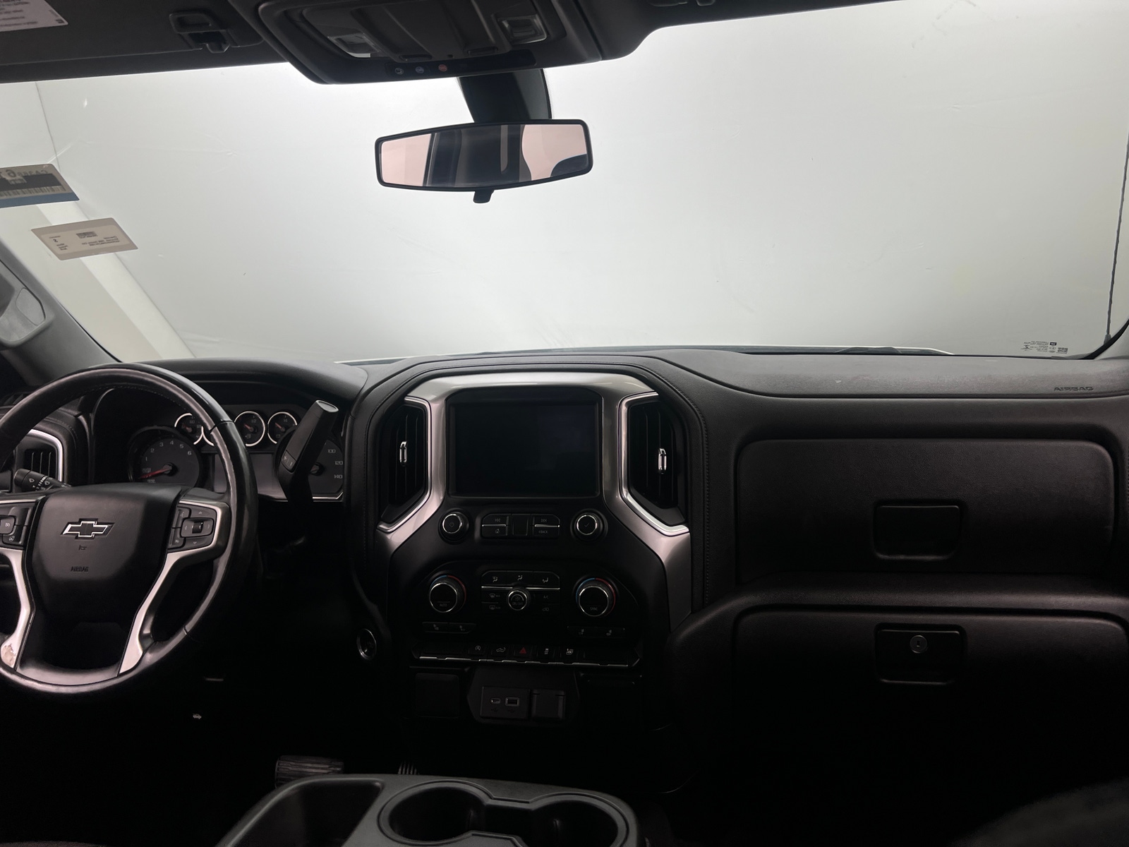 Thumbnail: 2019 Chevrolet Silverado 1500 - 3