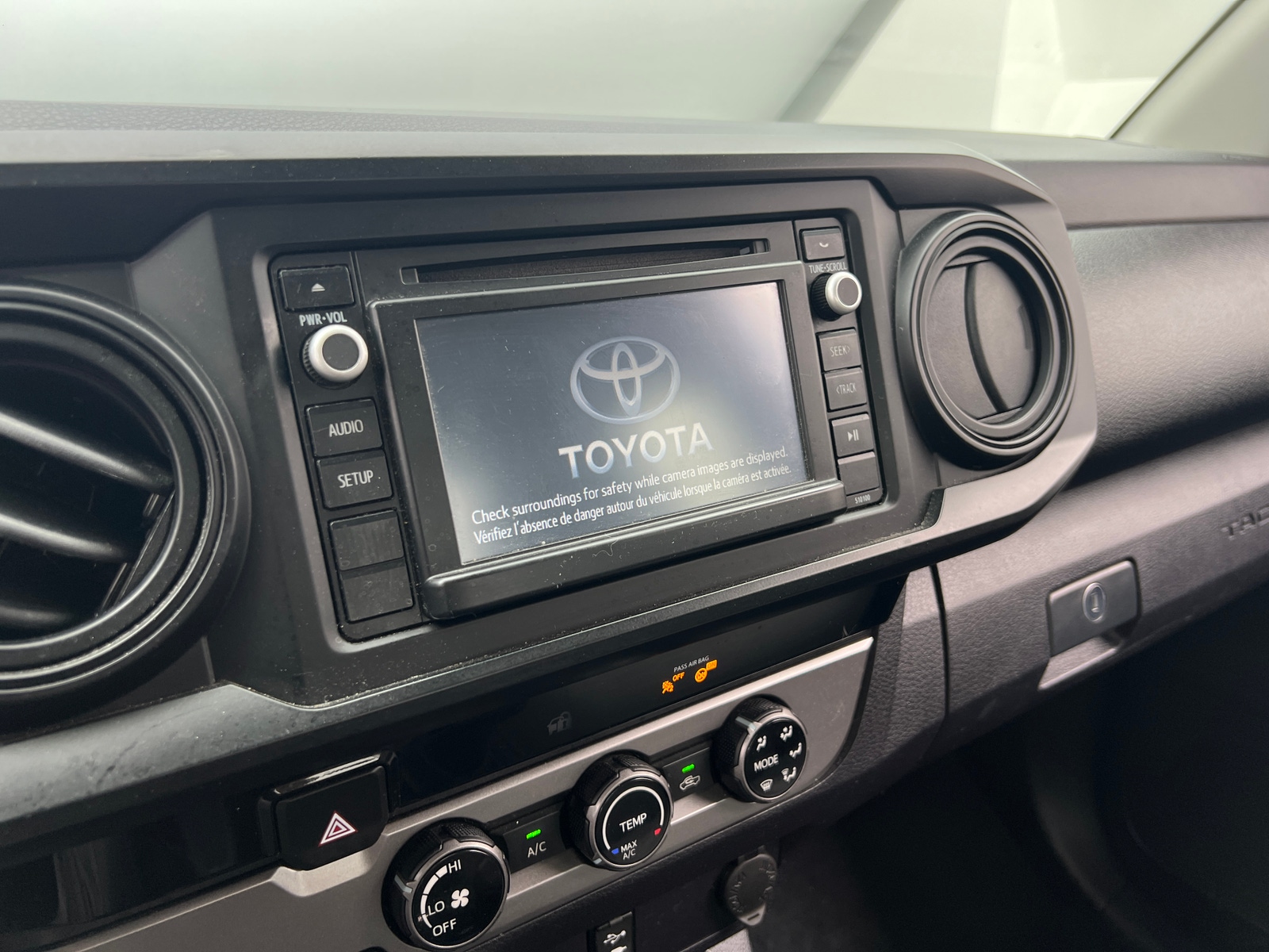 Thumbnail: 2018 Toyota Tacoma - 4
