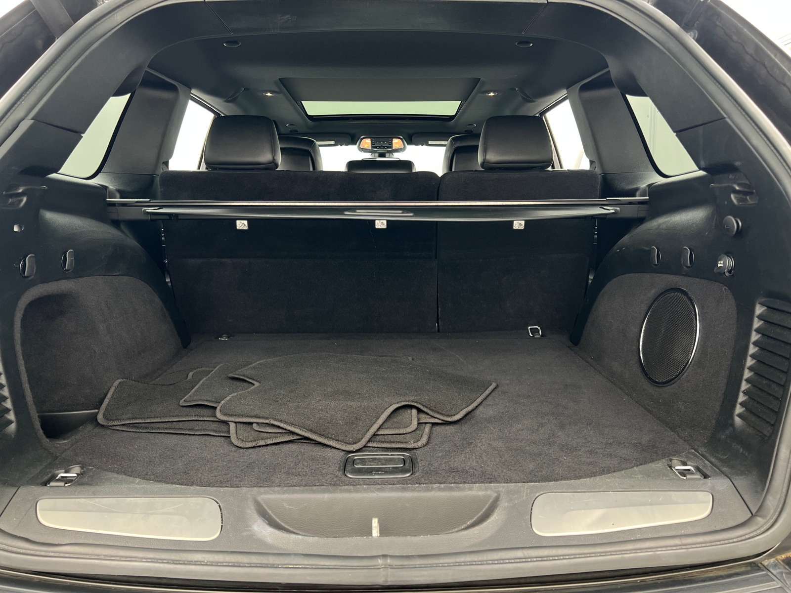 Thumbnail: 2019 Jeep Grand Cherokee - 6