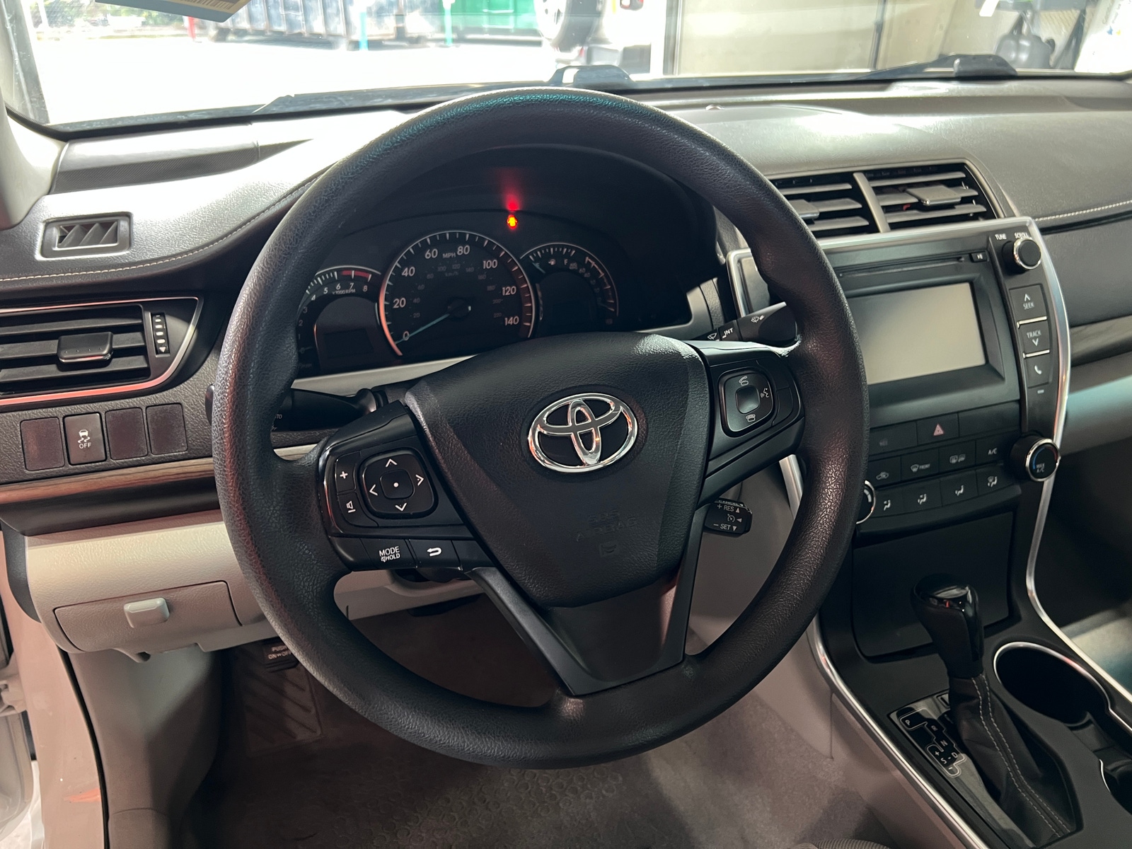 Thumbnail: 2015 Toyota Camry - 5
