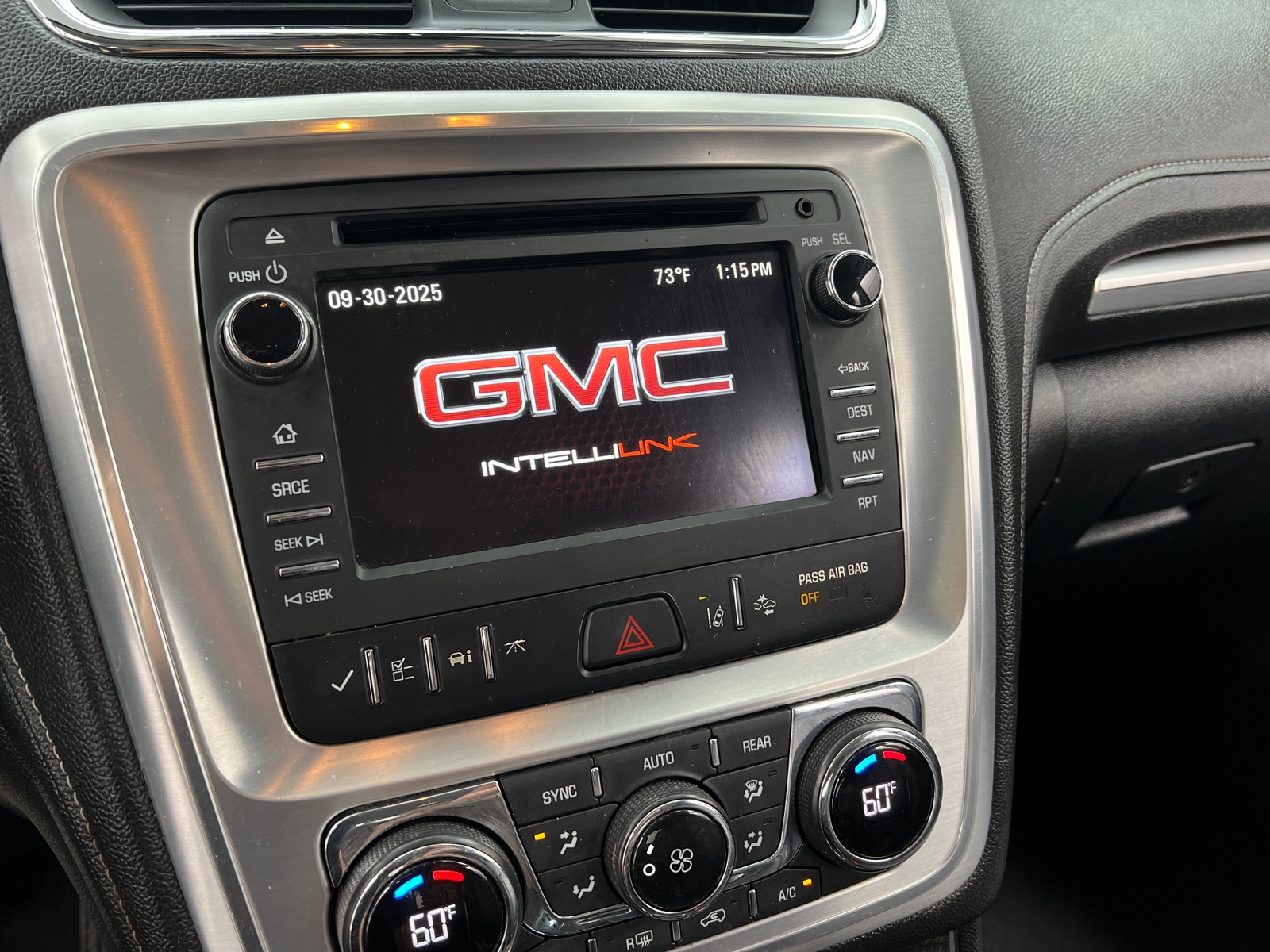 Thumbnail: 2017 GMC Acadia - 3