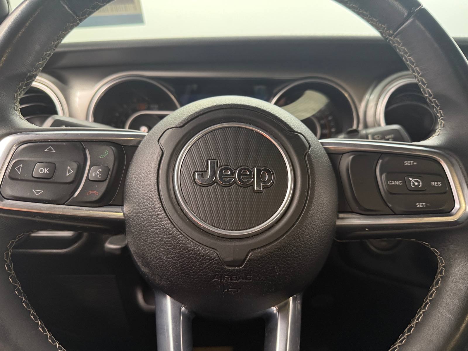 Thumbnail: 2019 Jeep Wrangler - 5