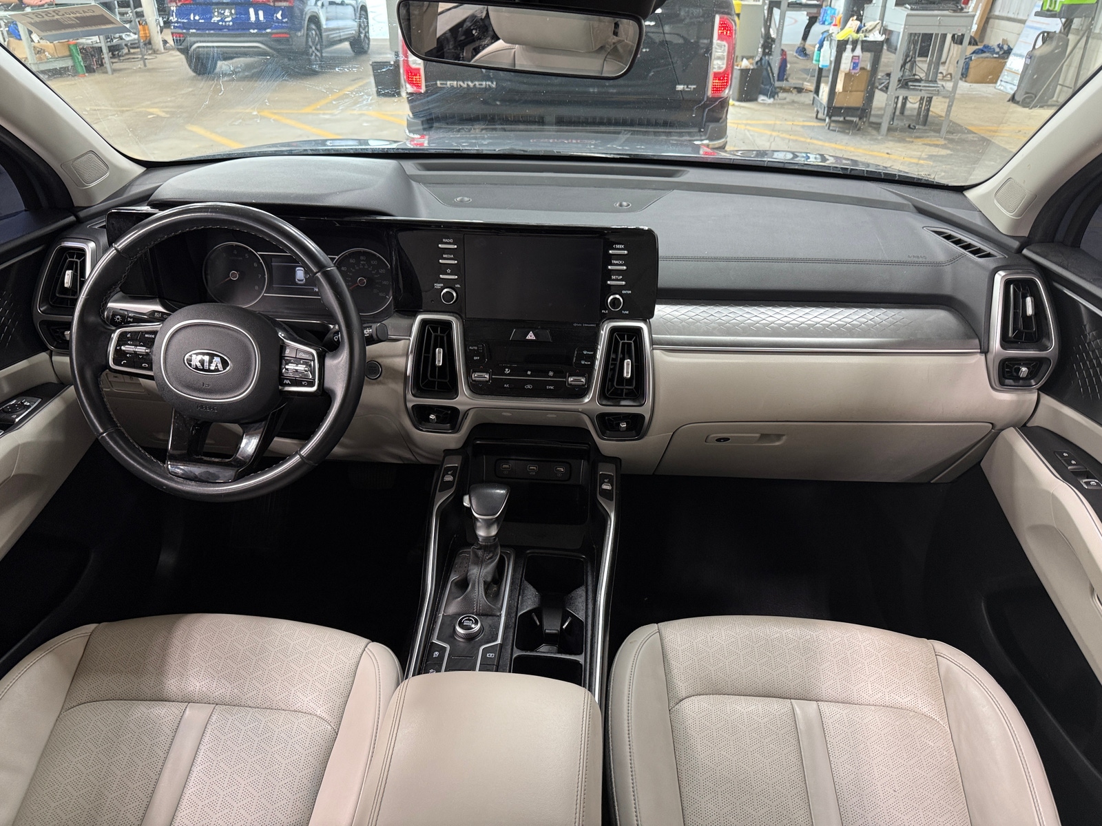 Thumbnail: 2021 Kia Sorento - 3