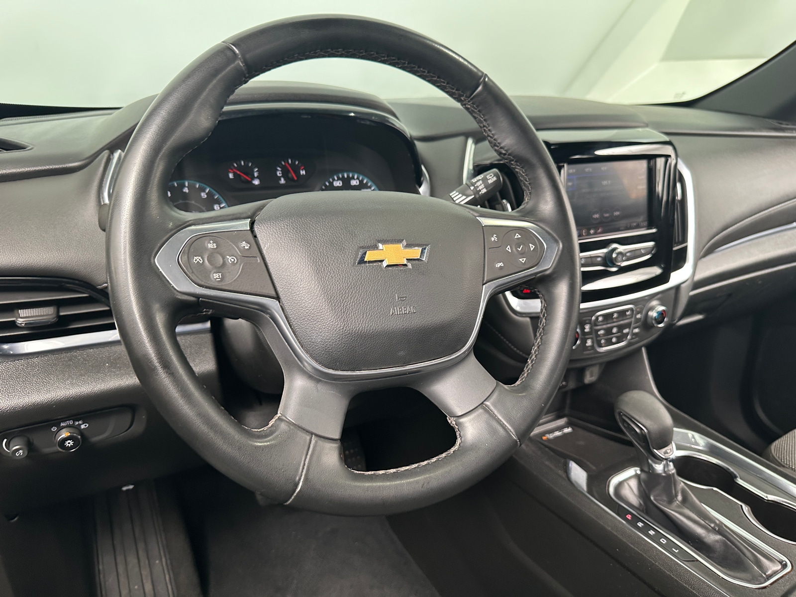 Thumbnail: 2023 Chevrolet Traverse - 5