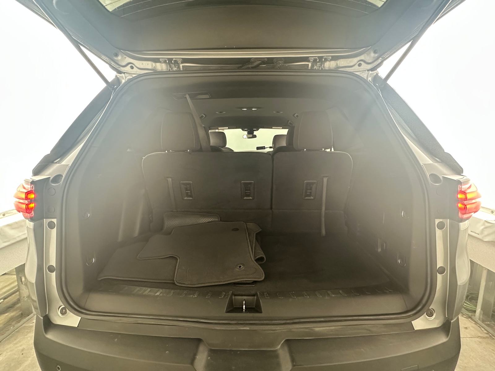 Thumbnail: 2023 Chevrolet Traverse - 7