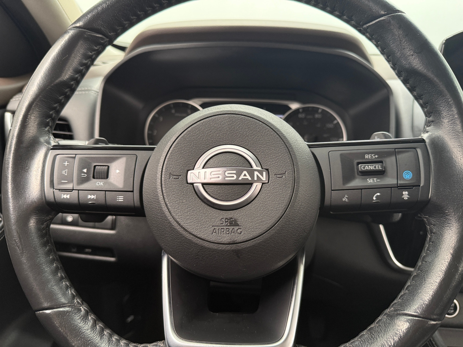 Thumbnail: 2023 Nissan Rogue - 4