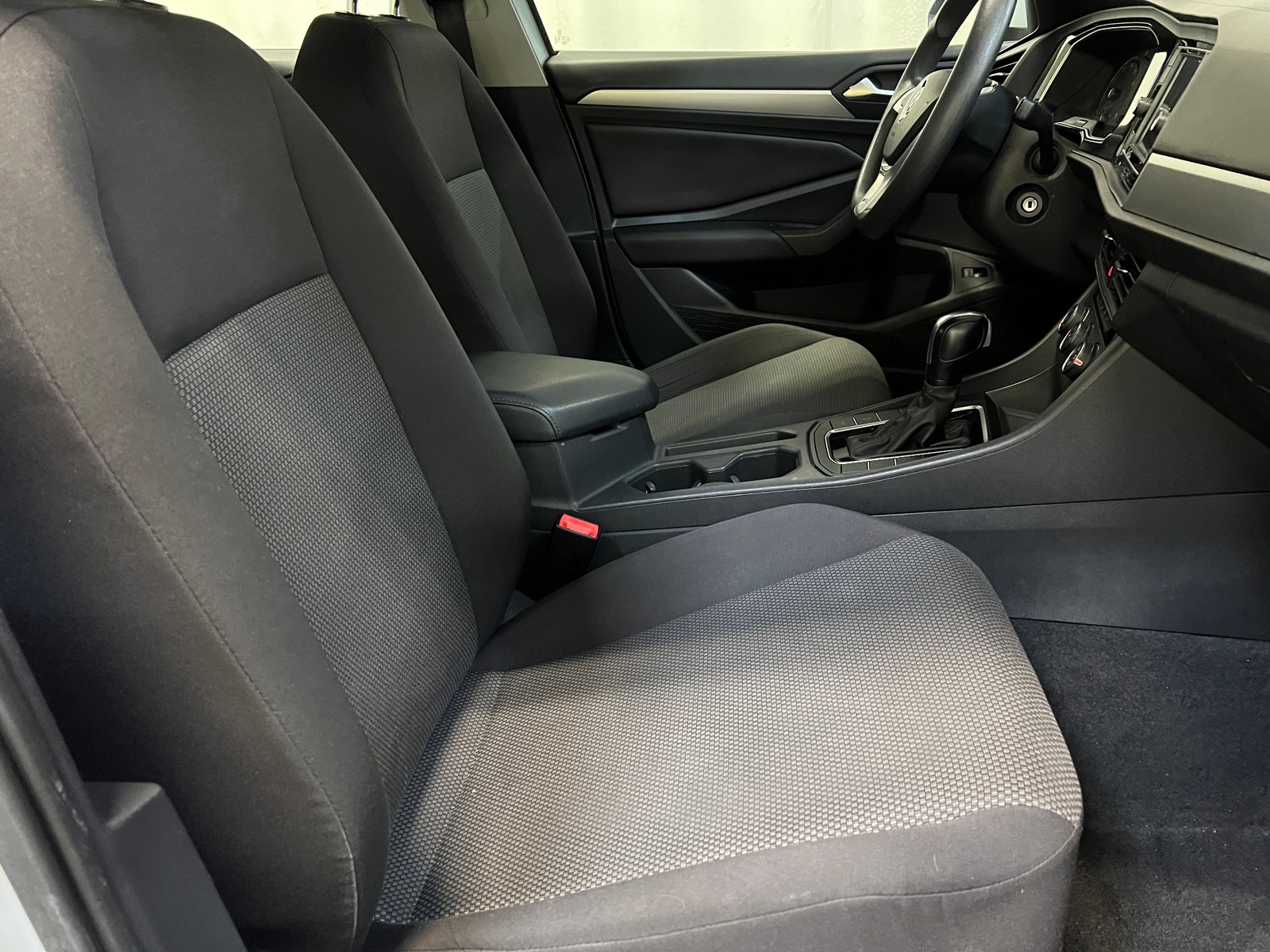 Thumbnail: 2019 Volkswagen Jetta - 2