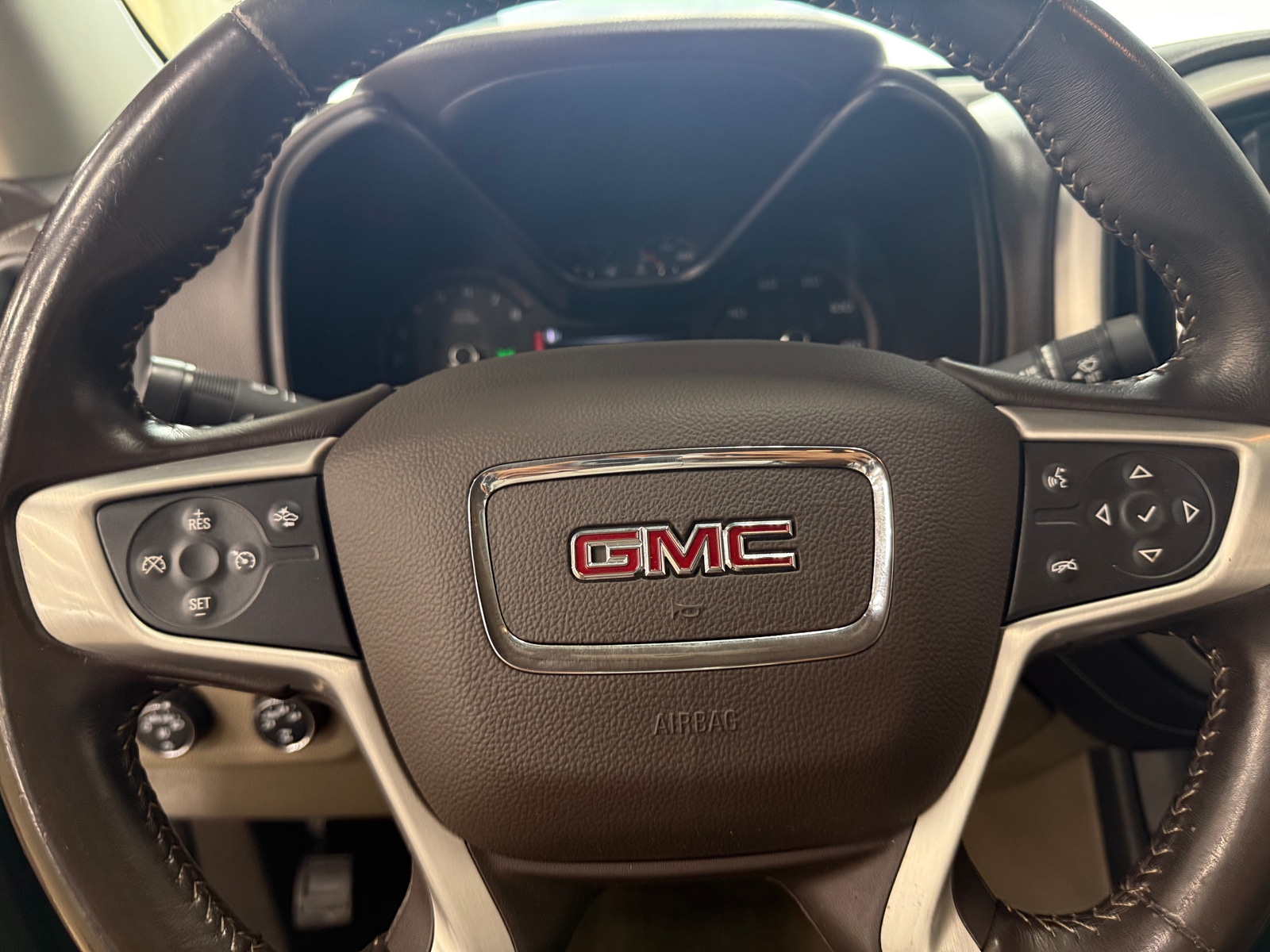 Thumbnail: 2016 GMC Canyon - 4