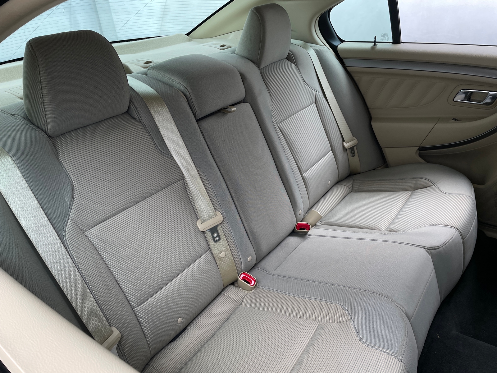 Thumbnail: 2013 Ford Taurus - 6