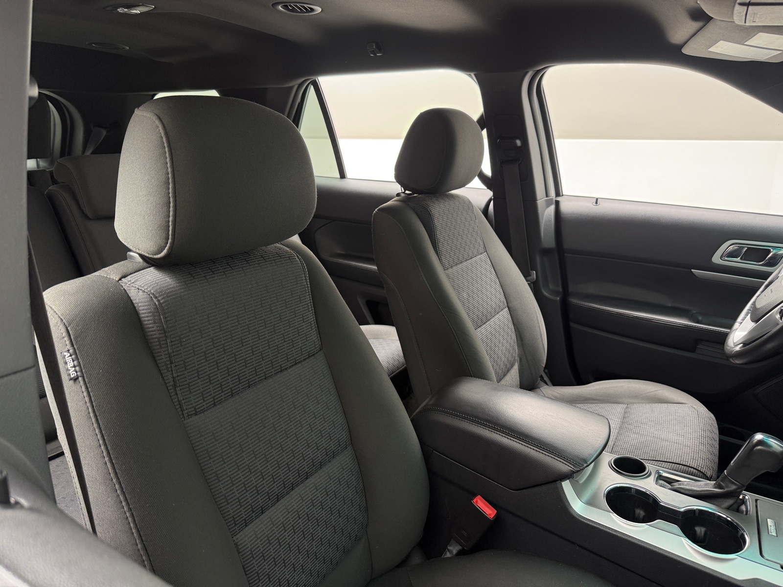 Thumbnail: 2015 Ford Explorer - 2