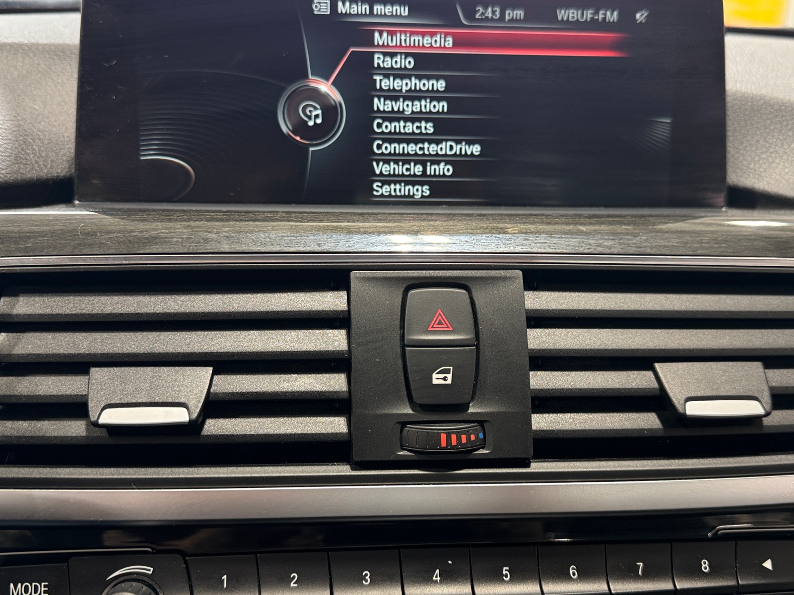 Thumbnail: 2016 BMW 3 Series - 3