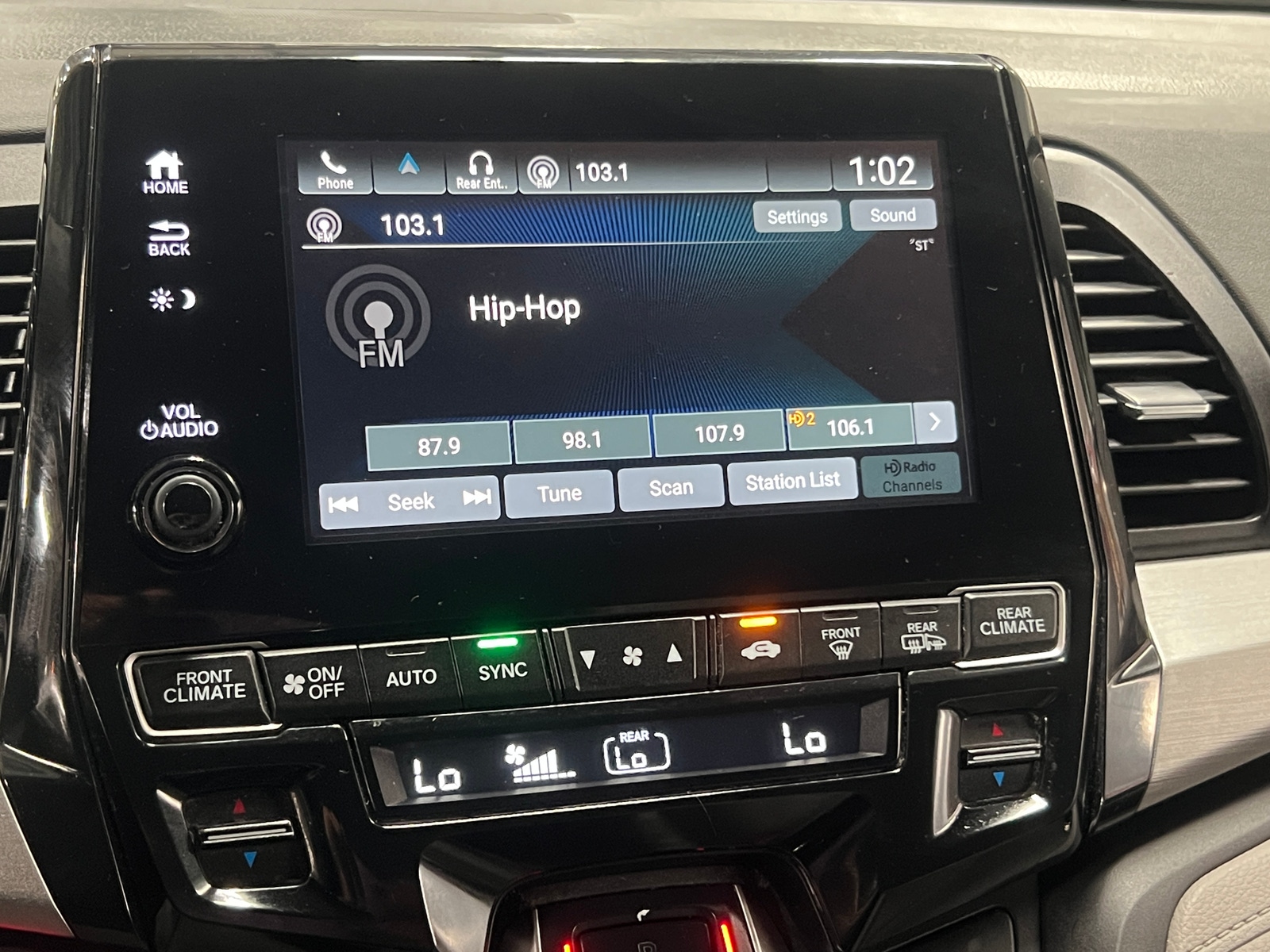 Thumbnail: 2018 Honda Odyssey - 3