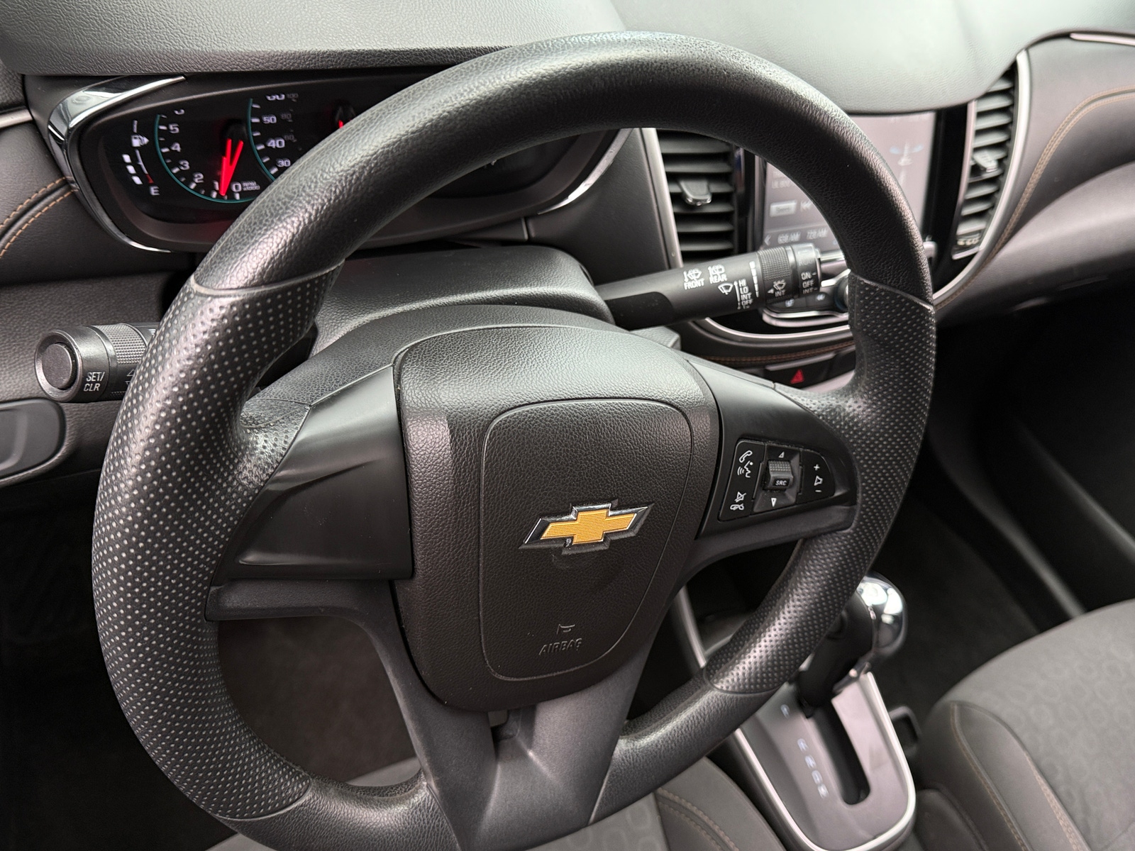 Thumbnail: 2017 Chevrolet Trax - 5