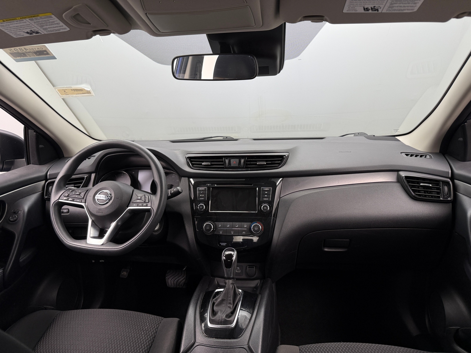 Thumbnail: 2022 Nissan Rogue Sport - 3