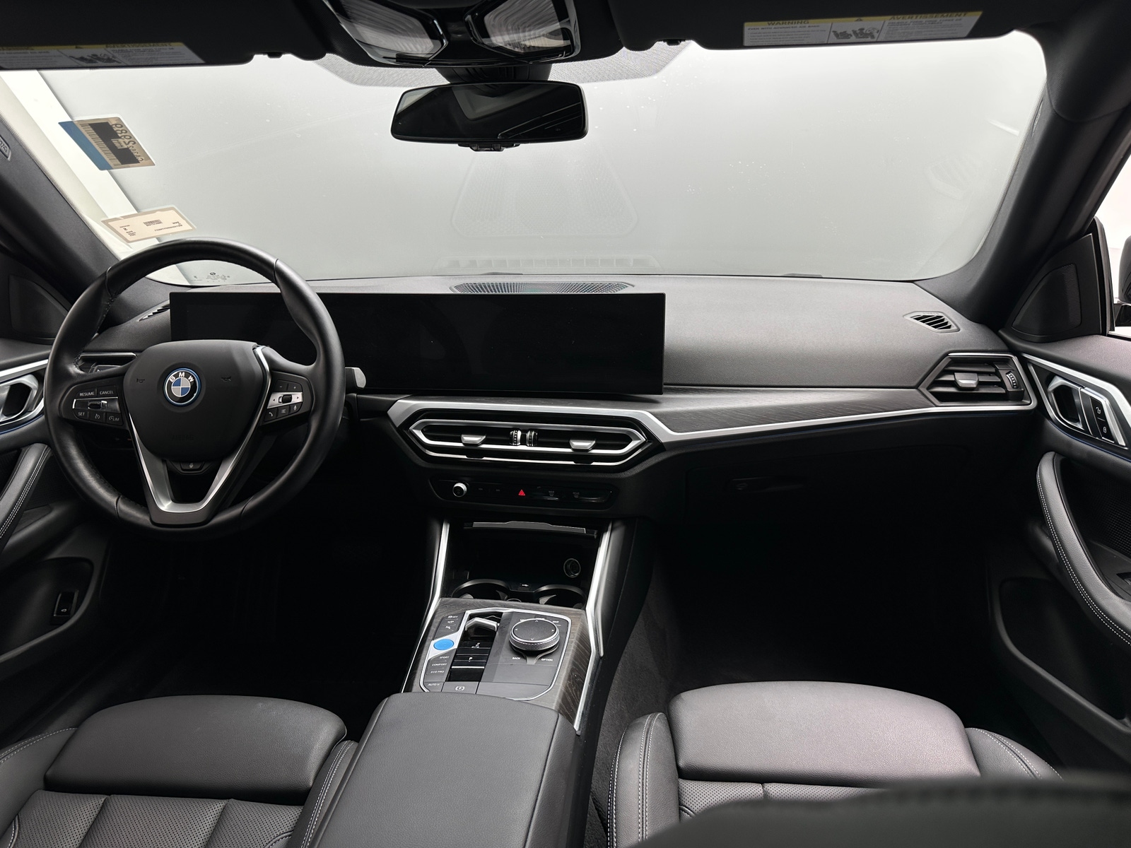Thumbnail: 2023 BMW i4 - 2