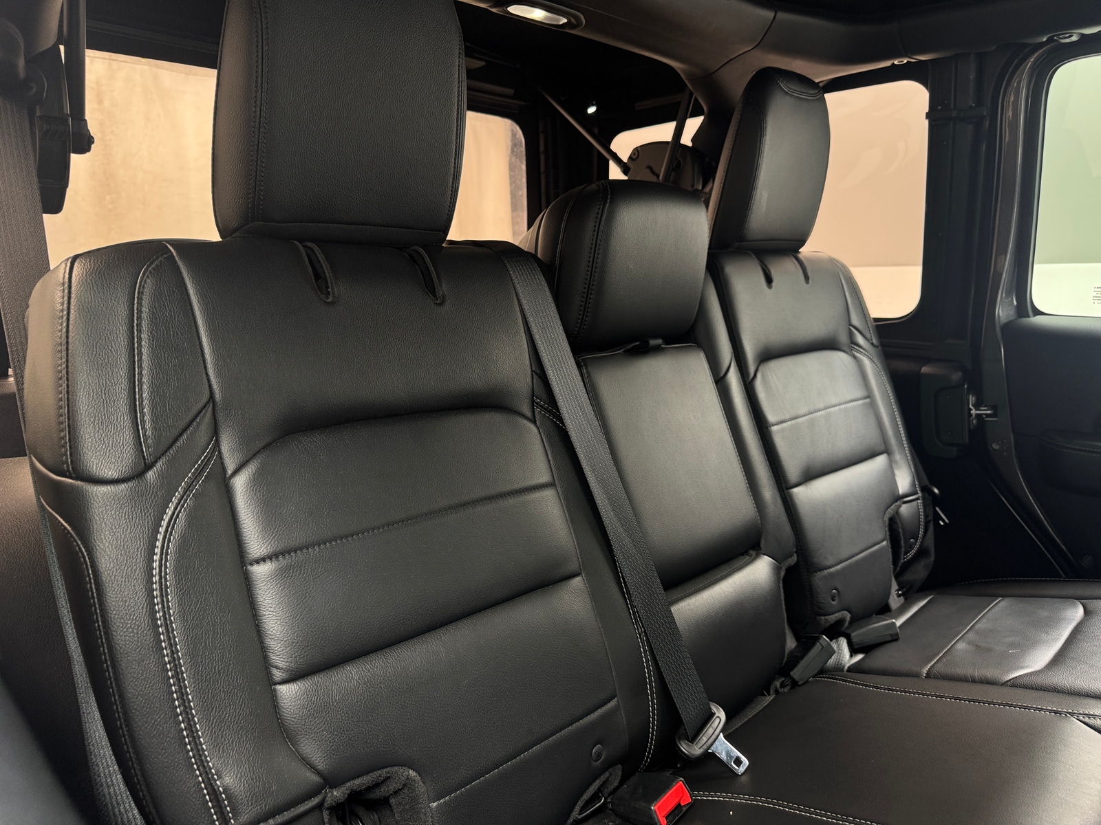 Thumbnail: 2018 Jeep Wrangler - 5