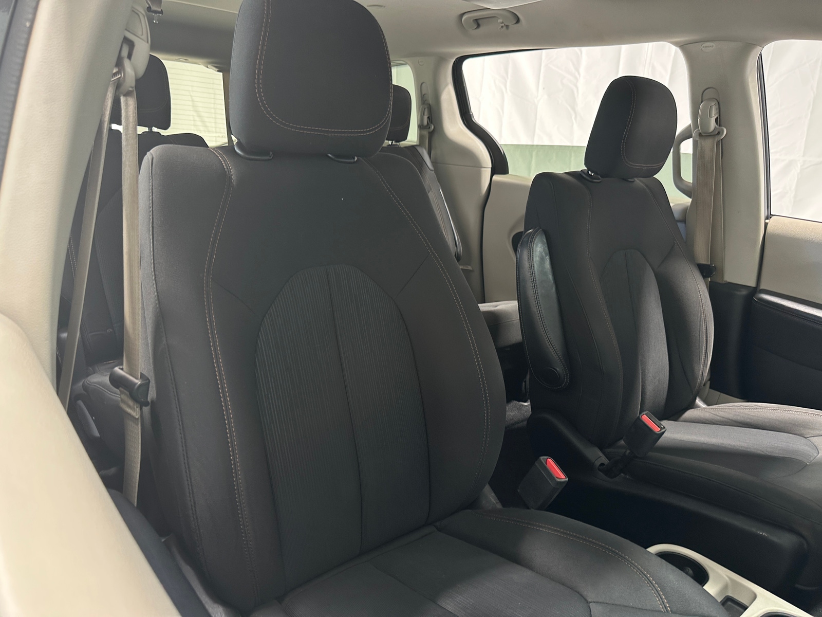 Thumbnail: 2017 Chrysler Pacifica - 2