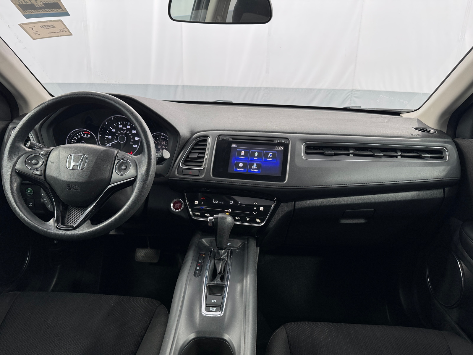 Thumbnail: 2018 Honda HR-V - 3