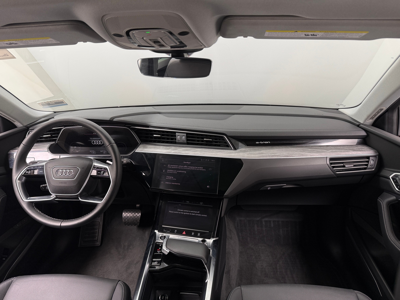 Thumbnail: 2023 Audi e-tron - 2