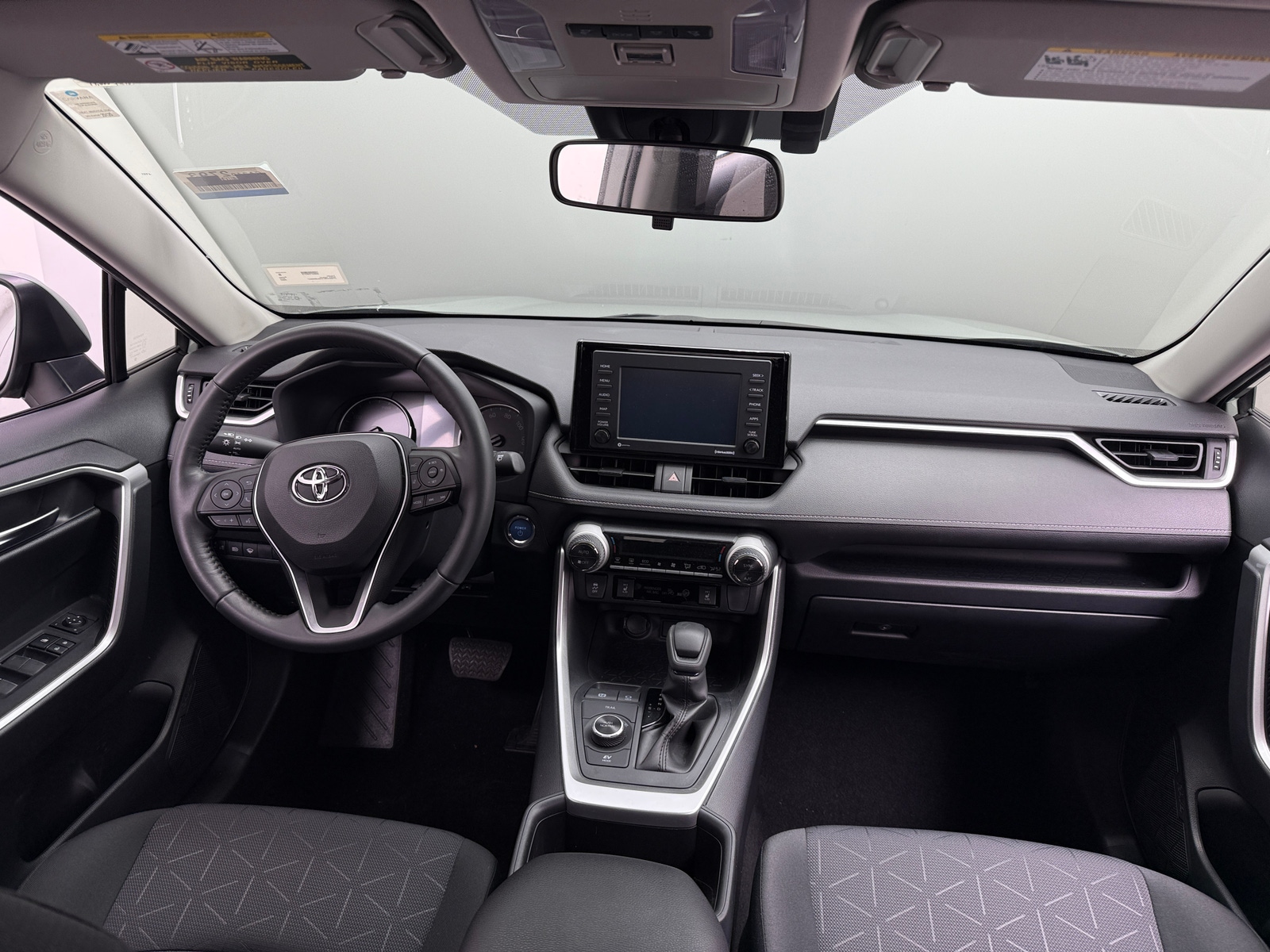 Thumbnail: 2022 Toyota RAV4 - 3