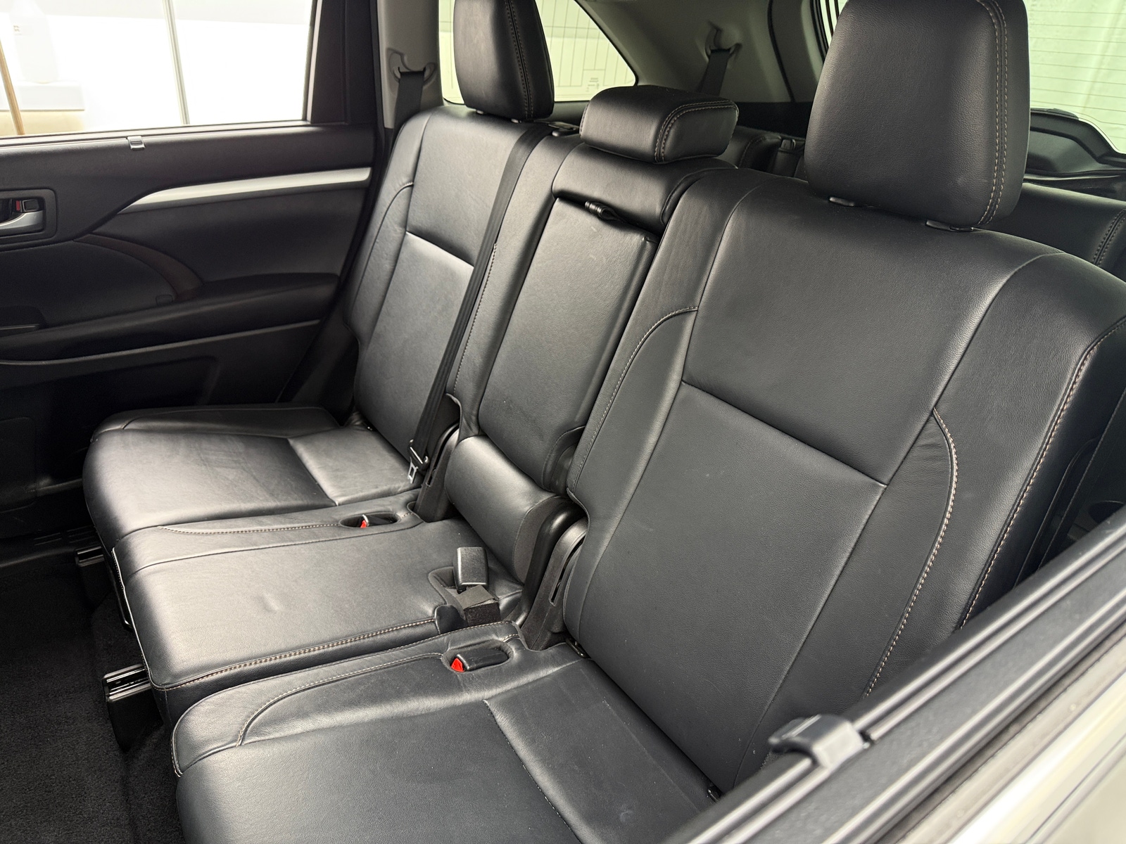 Thumbnail: 2017 Toyota Highlander - 5