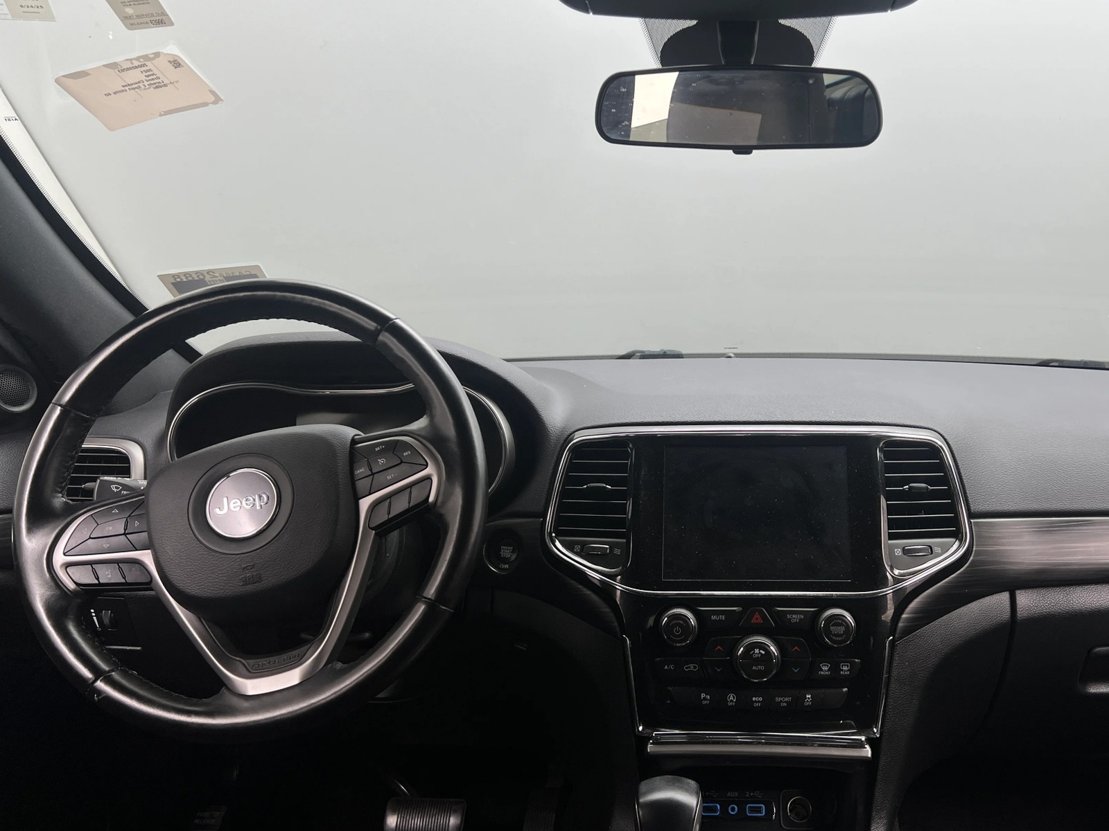 Thumbnail: 2021 Jeep Grand Cherokee - 3